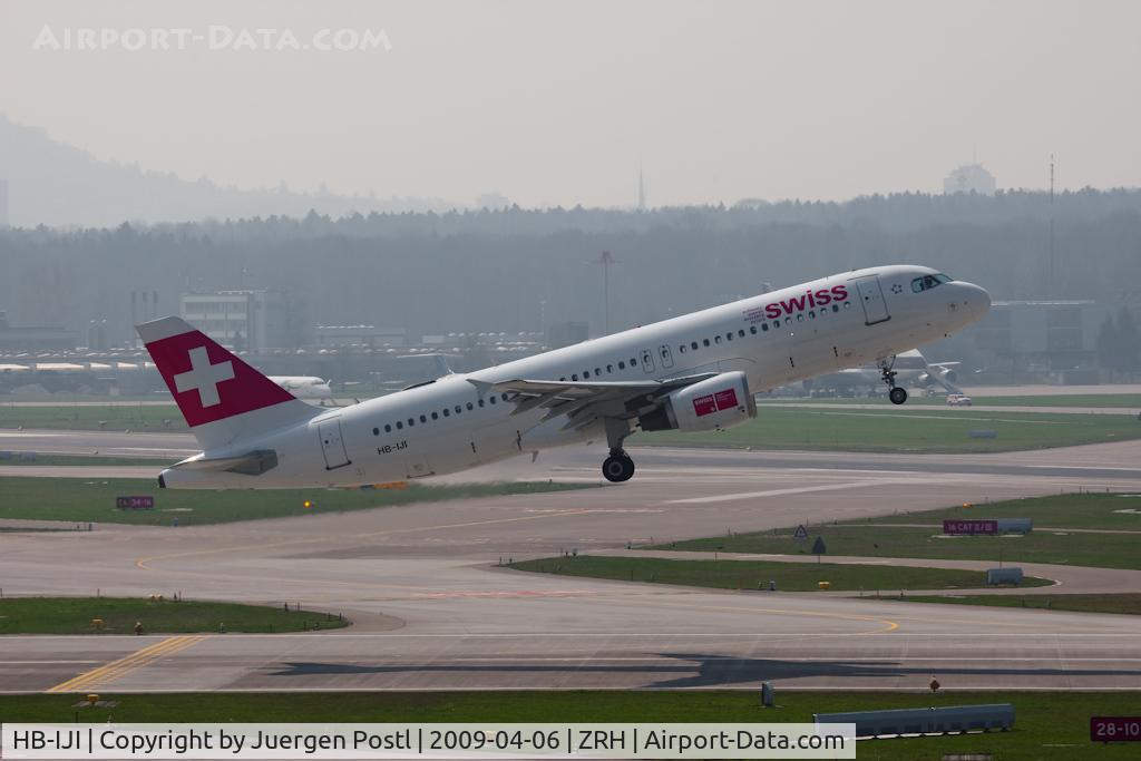 HB-IJI, 1996 Airbus A320-214 C/N 0577, Airbus A320-214