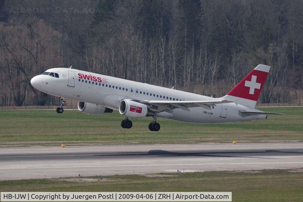 HB-IJW, 2003 Airbus A320-214 C/N 2134, Airbus A320-214
