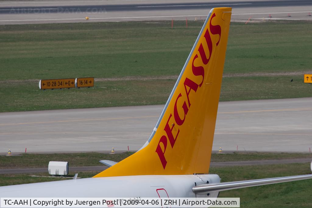 TC-AAH, 2008 Boeing 737-82R C/N 35701/2496, Boeing 737-82R