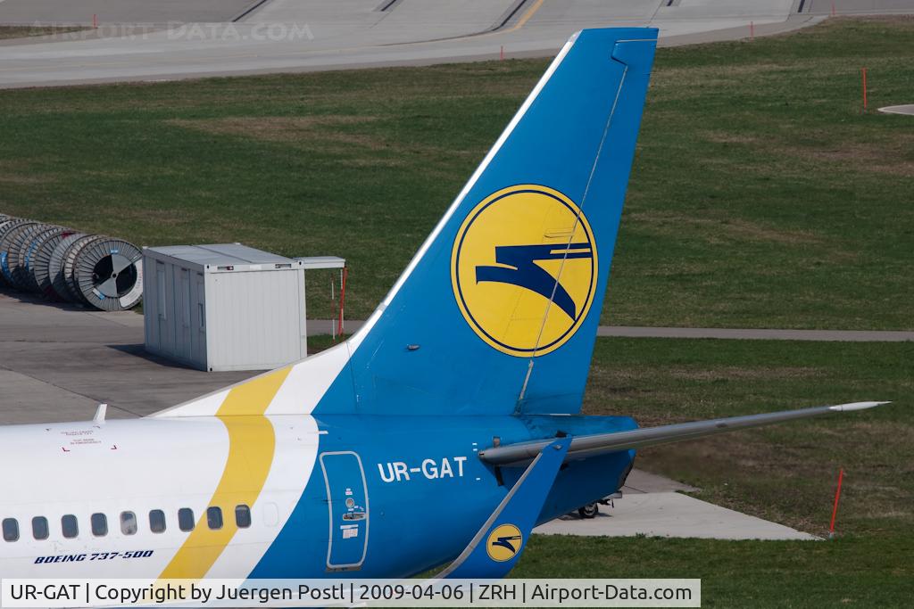 UR-GAT, 1993 Boeing 737-528 C/N 25237, Boeing 737-528