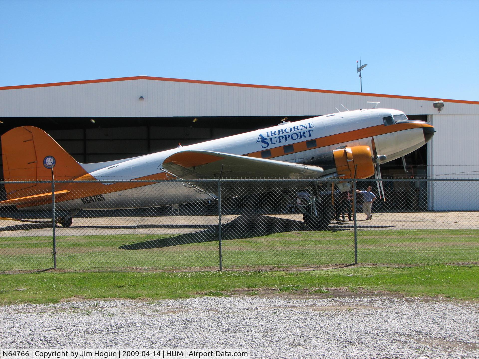 N64766, 1945 Douglas C-47 C/N 27218, Maintenance