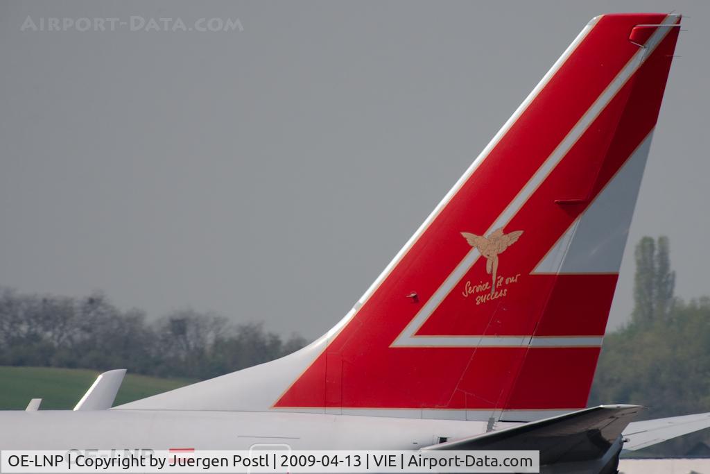 OE-LNP, 2002 Boeing 737-8Z9 C/N 30420, Boeing 737-8Z9