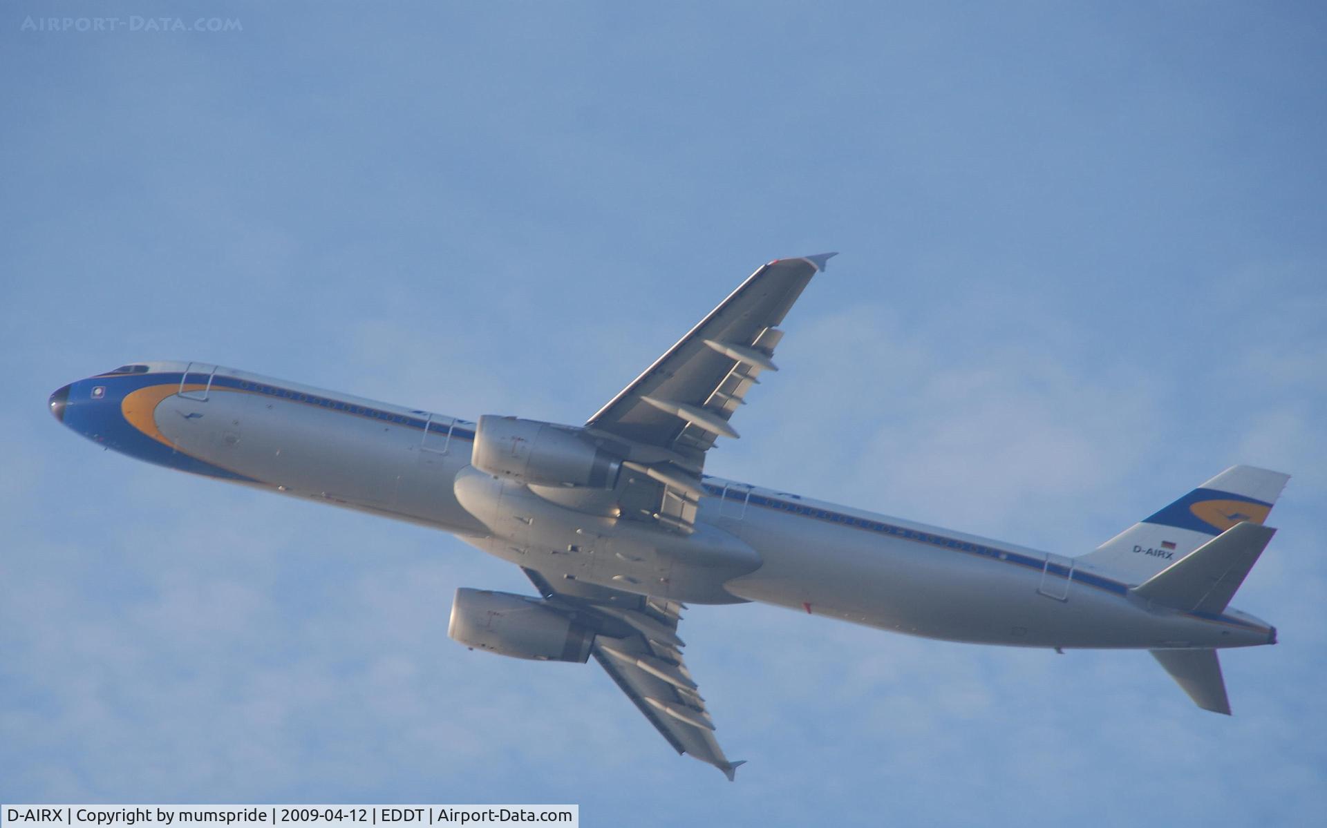 D-AIRX, 1998 Airbus A321-131 C/N 0887, LUFTHANSA airbus of today in retro colours from yesterday
