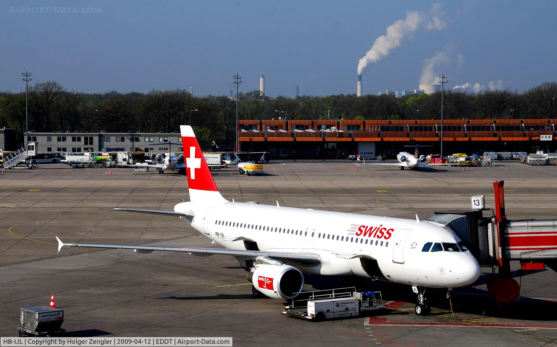 HB-IJL, 1996 Airbus A320-214 C/N 603, Next destination is Zurich