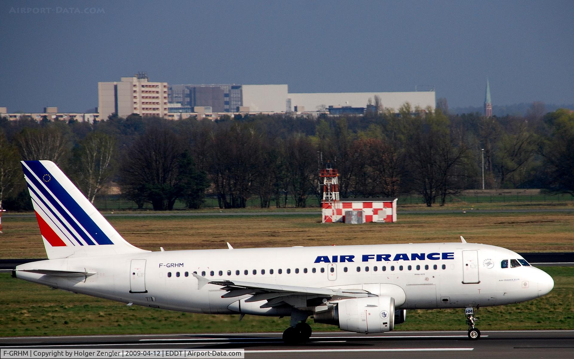 F-GRHM, 2000 Airbus A319-111 C/N 1216, The french flea has arrived TXL