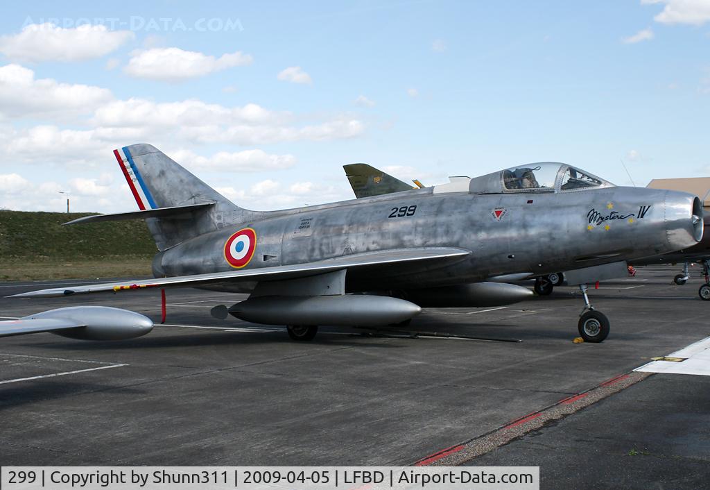 299, Dassault Mystere IVA C/N 299, S/n 299 - Preserved Mystere IVA at the CAEA Museum