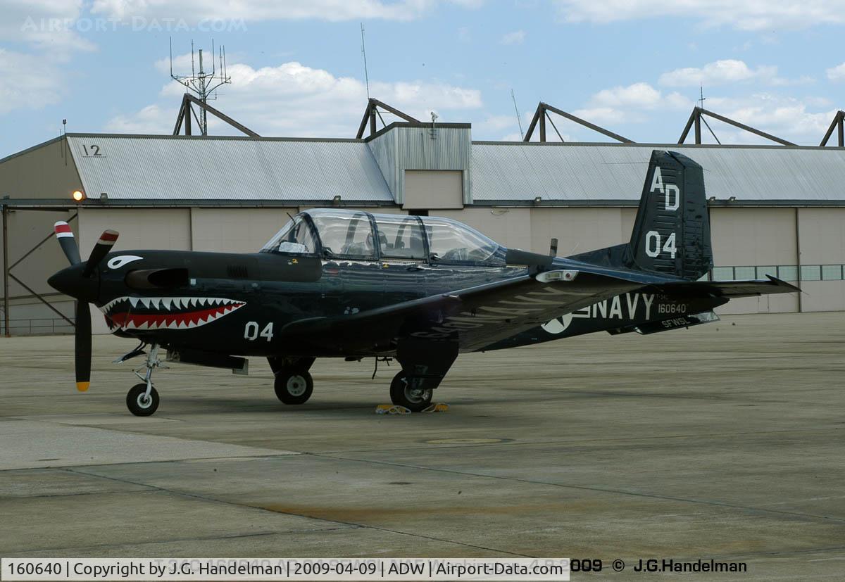 160640, Beech T-34C Turbo Mentor C/N GL-105, ferociuos Mentor AD-04