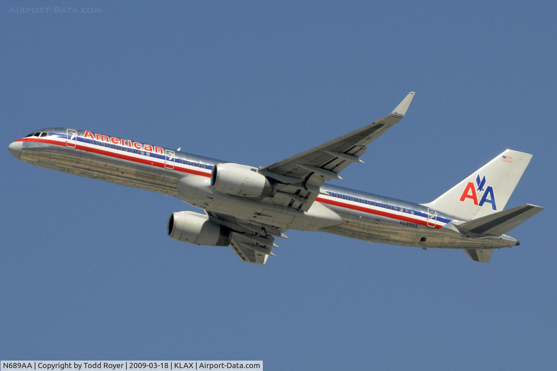 N689AA, 1993 Boeing 757-223 C/N 25731, Departing LAX on 25R