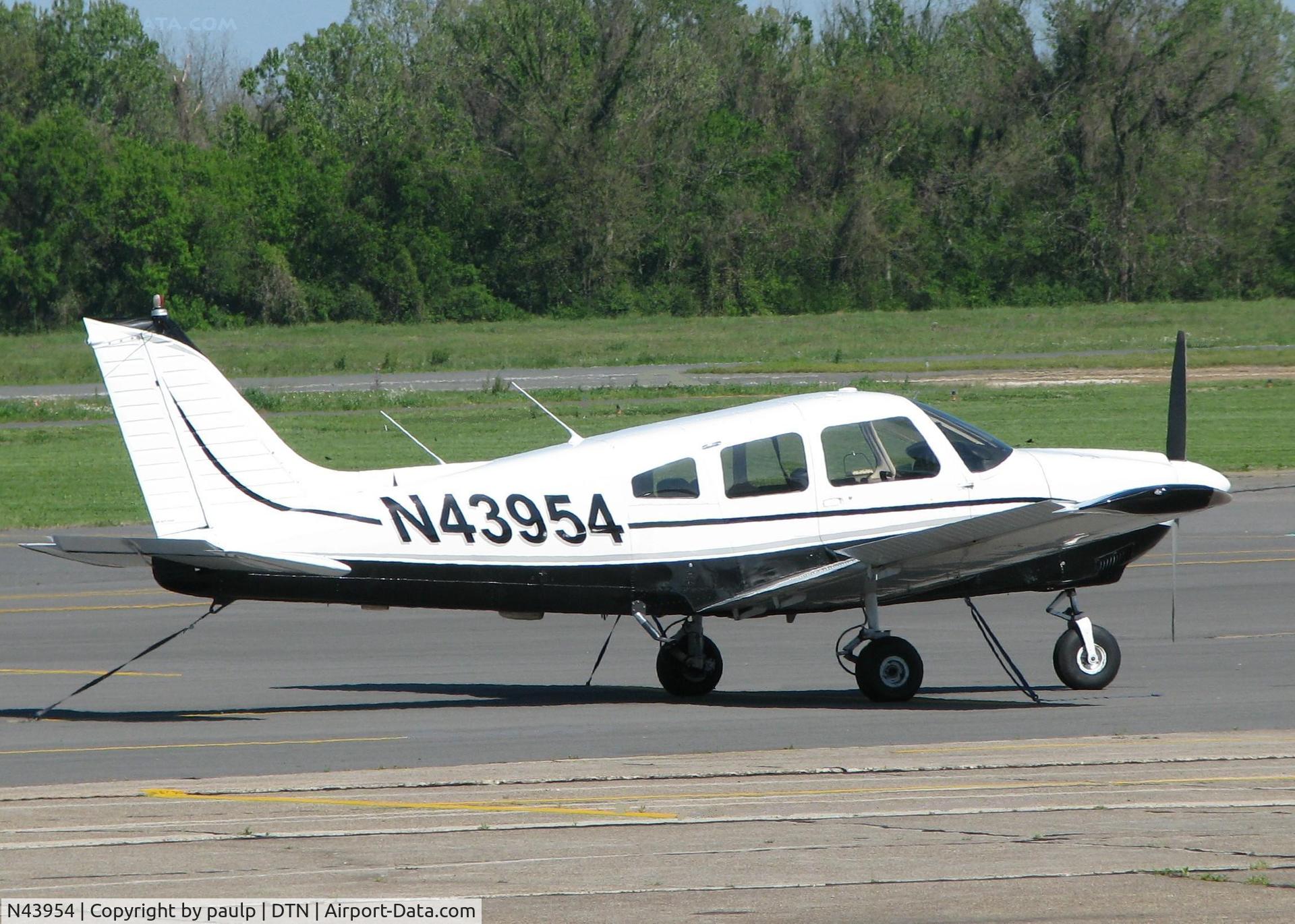 N43954, 1977 Piper PA-28-181 Archer II C/N 28-7890032, Parked at Downtown Shreveport.