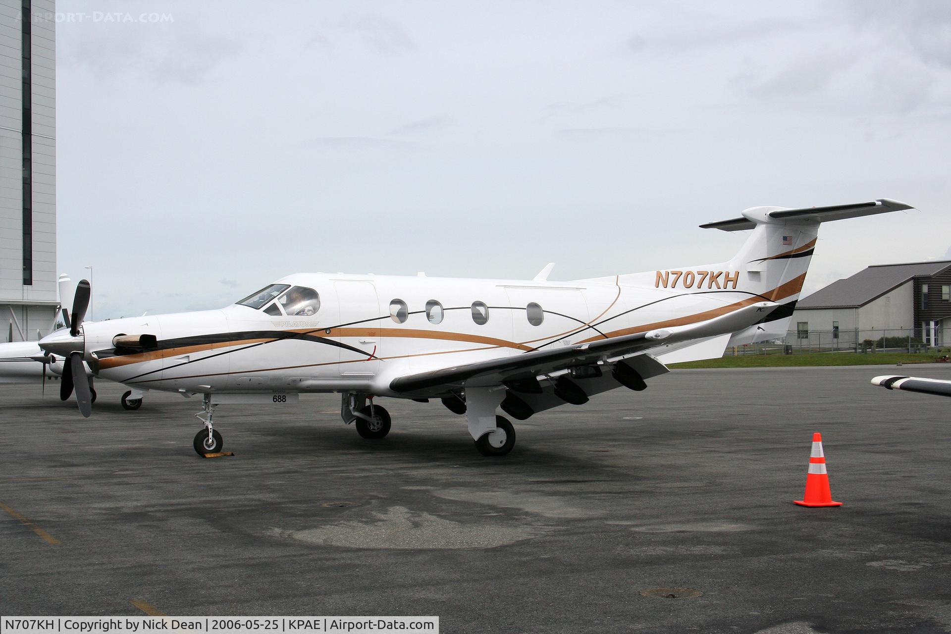 N707KH, 2006 Pilatus PC-12/47 C/N 688, KPAE