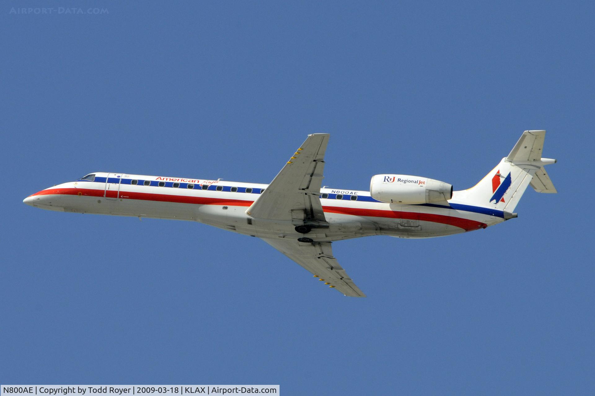 N800AE, 2001 Embraer ERJ-140LR (EMB-135KL) C/N 145425, Departing LAX on 25R