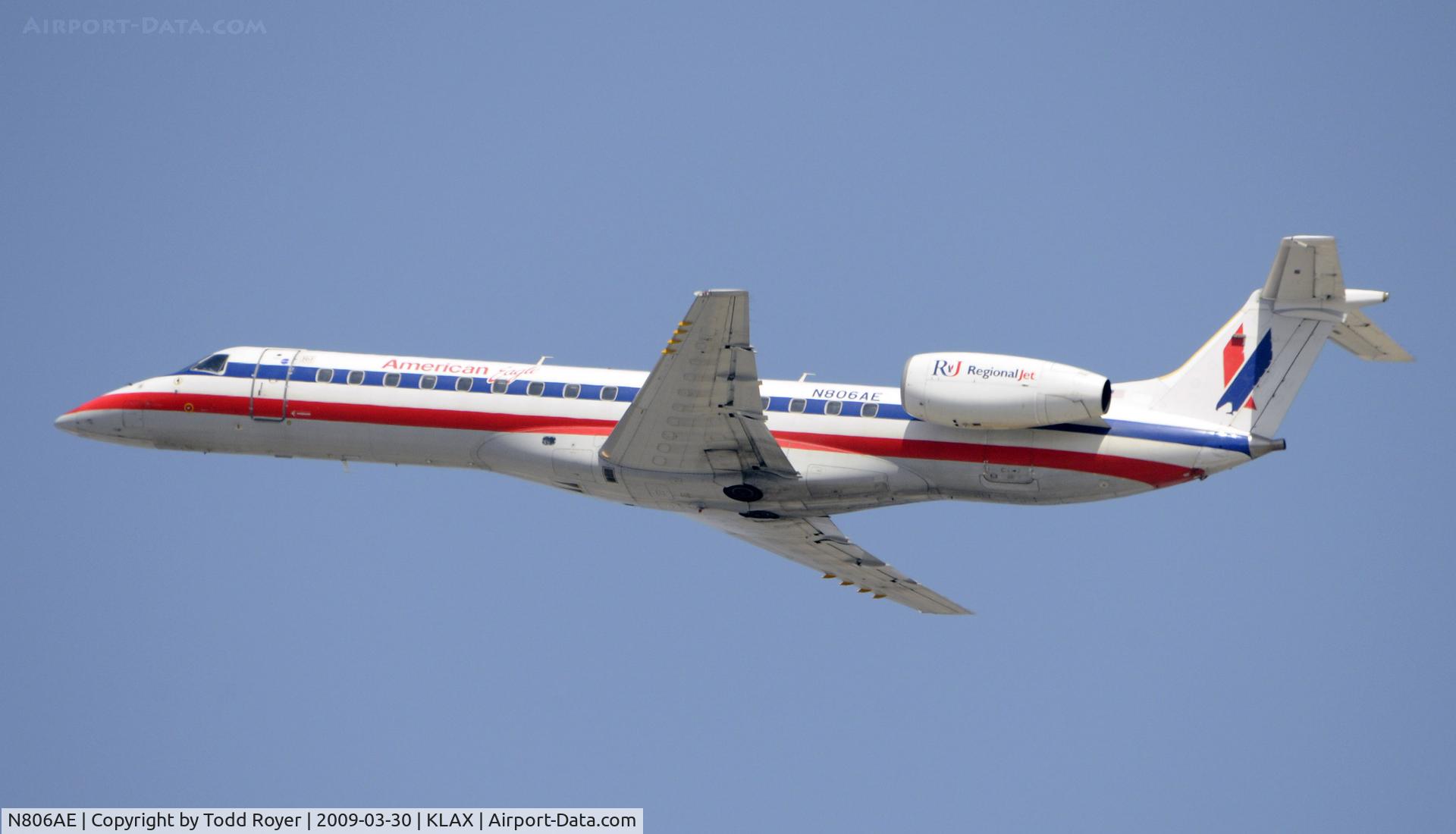 N806AE, 2001 Embraer ERJ-140LR (EMB-135KL) C/N 145503, Departing LAX on 25R