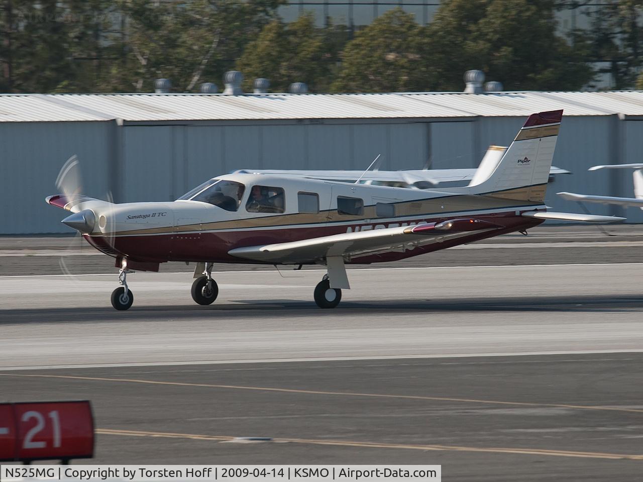 N525MG, 1999 Piper PA-32R-301T Turbo Saratoga C/N 3257118, N525MG departing from RWY 21