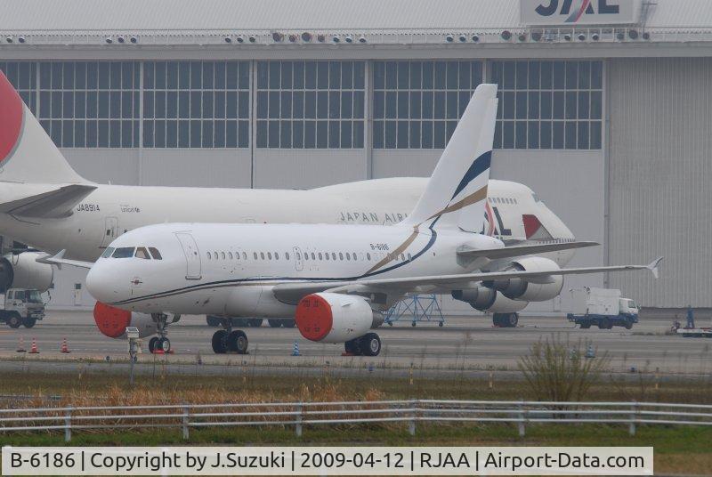 B-6186, 2007 Airbus ACJ318 (A318-112/CJ) C/N 3333, BAA Jet Management,Ltd. The First A318 operator in Asia.