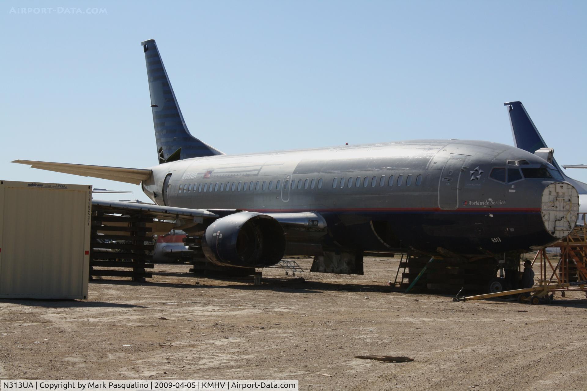 N313UA, 1987 Boeing 737-322 C/N 23674, Boeing 737-300