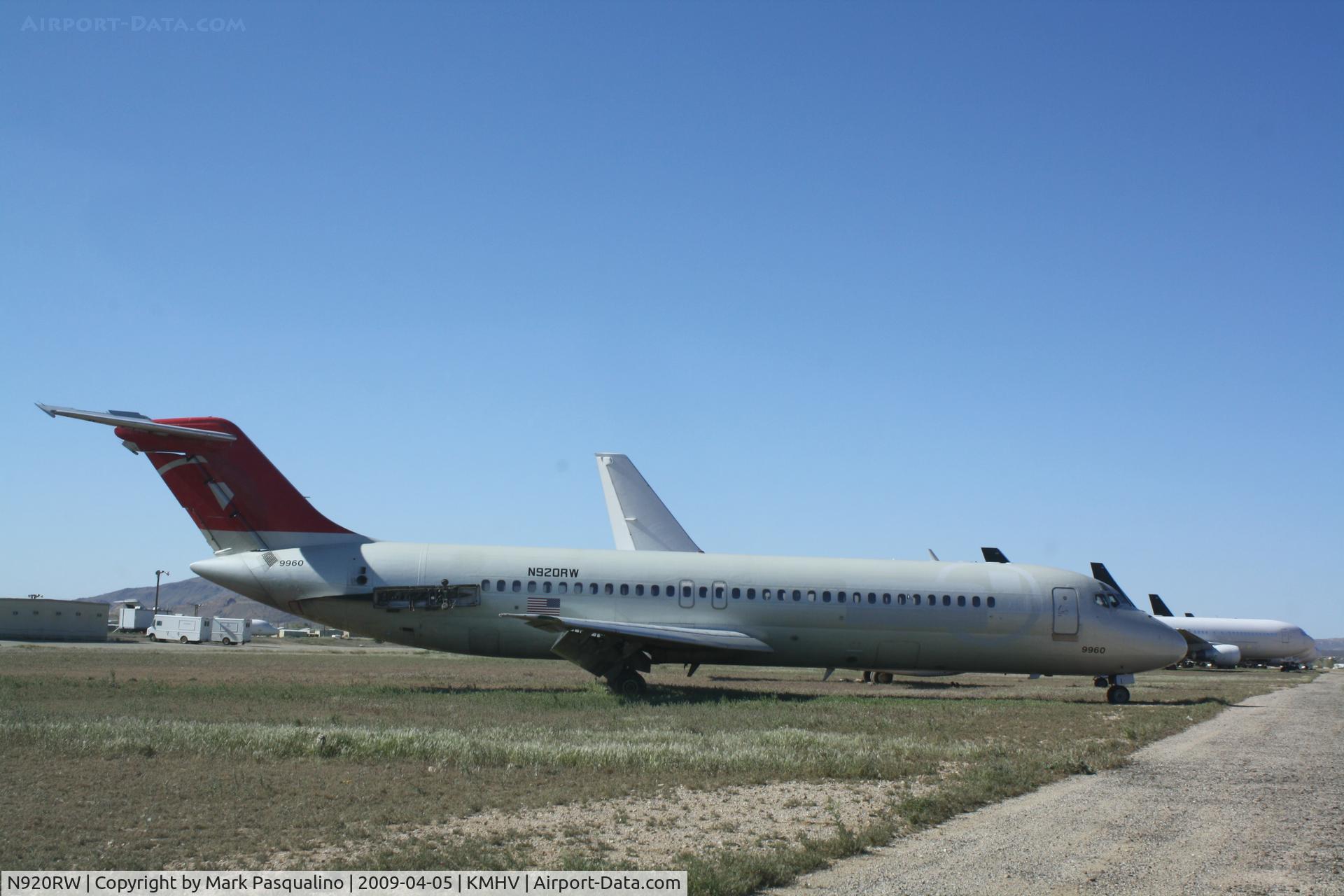 N920RW, 1968 Douglas DC-9-31 C/N 47163, DC-9-31