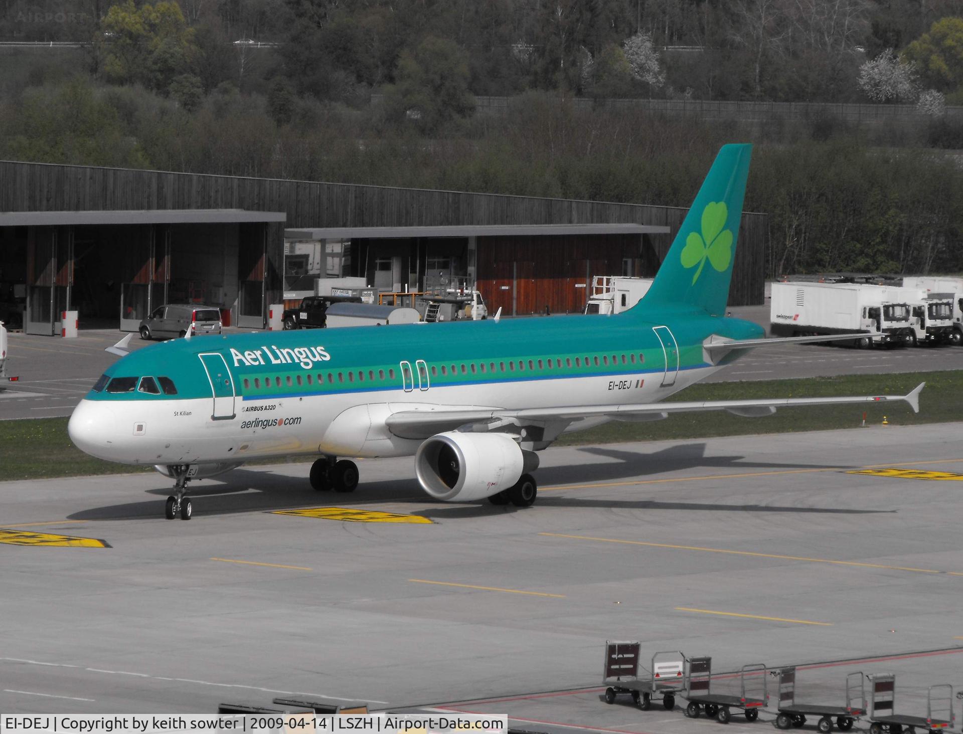 EI-DEJ, 2005 Airbus A320-214 C/N 2364, Taken from the excellent Viewing Deck 