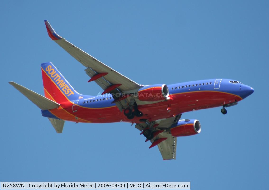 N258WN, 2006 Boeing 737-7H4 C/N 32516, Southwest 737-700