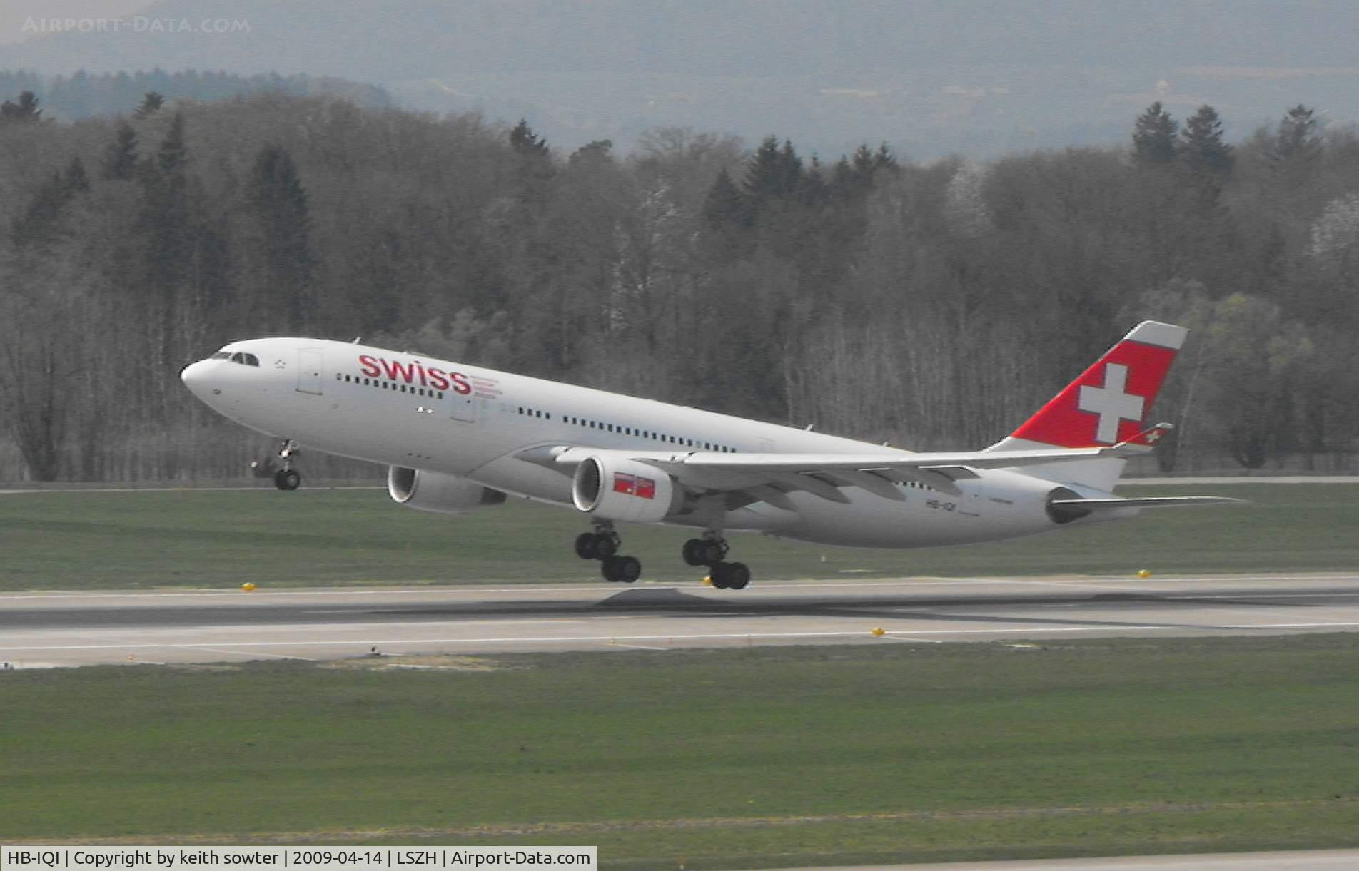 HB-IQI, 1999 Airbus A330-223 C/N 291, Taken from the excellent Viewing Deck 