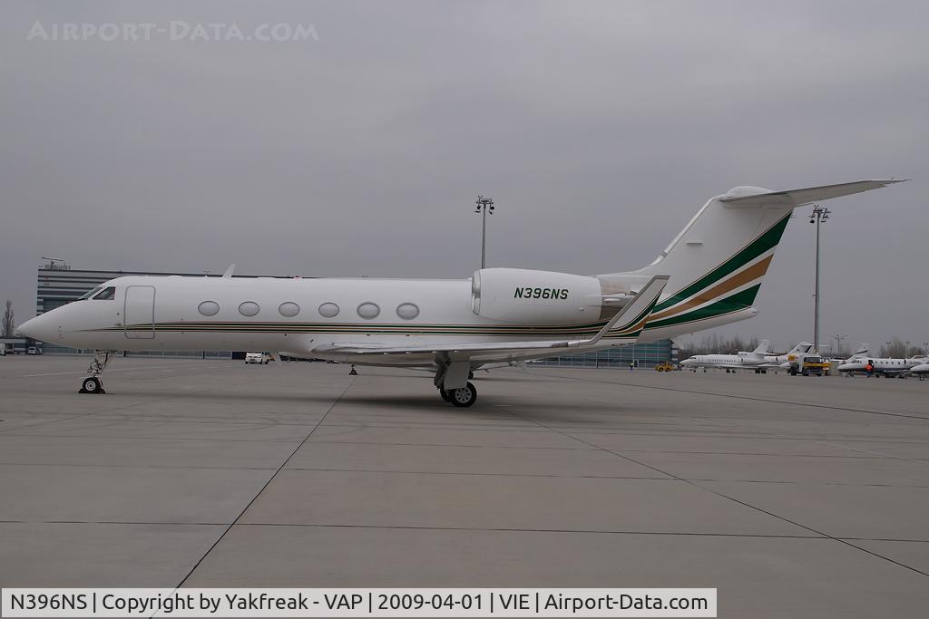 N396NS, 1999 Gulfstream Aerospace G-IV C/N 1395, Gulfstream 4