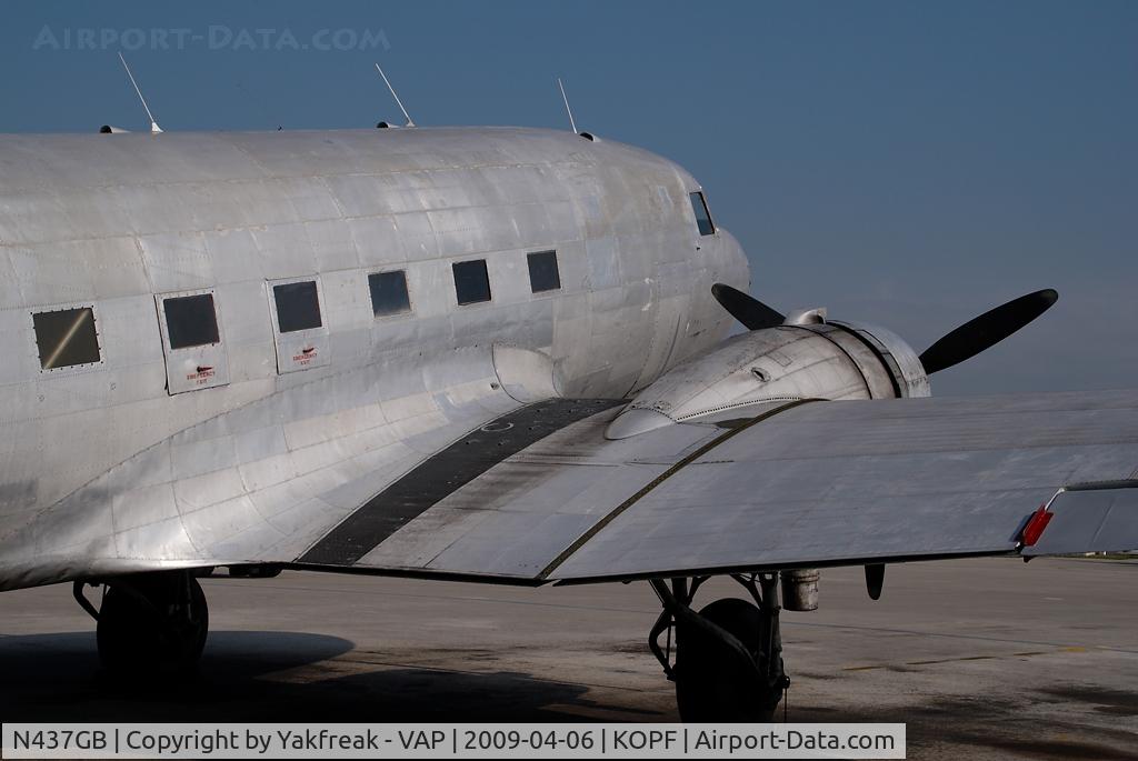 N437GB, 1944 Douglas DC3C-S1C3G (C-47A) C/N 19999, Atlantic Air Cargo Douglas DC3