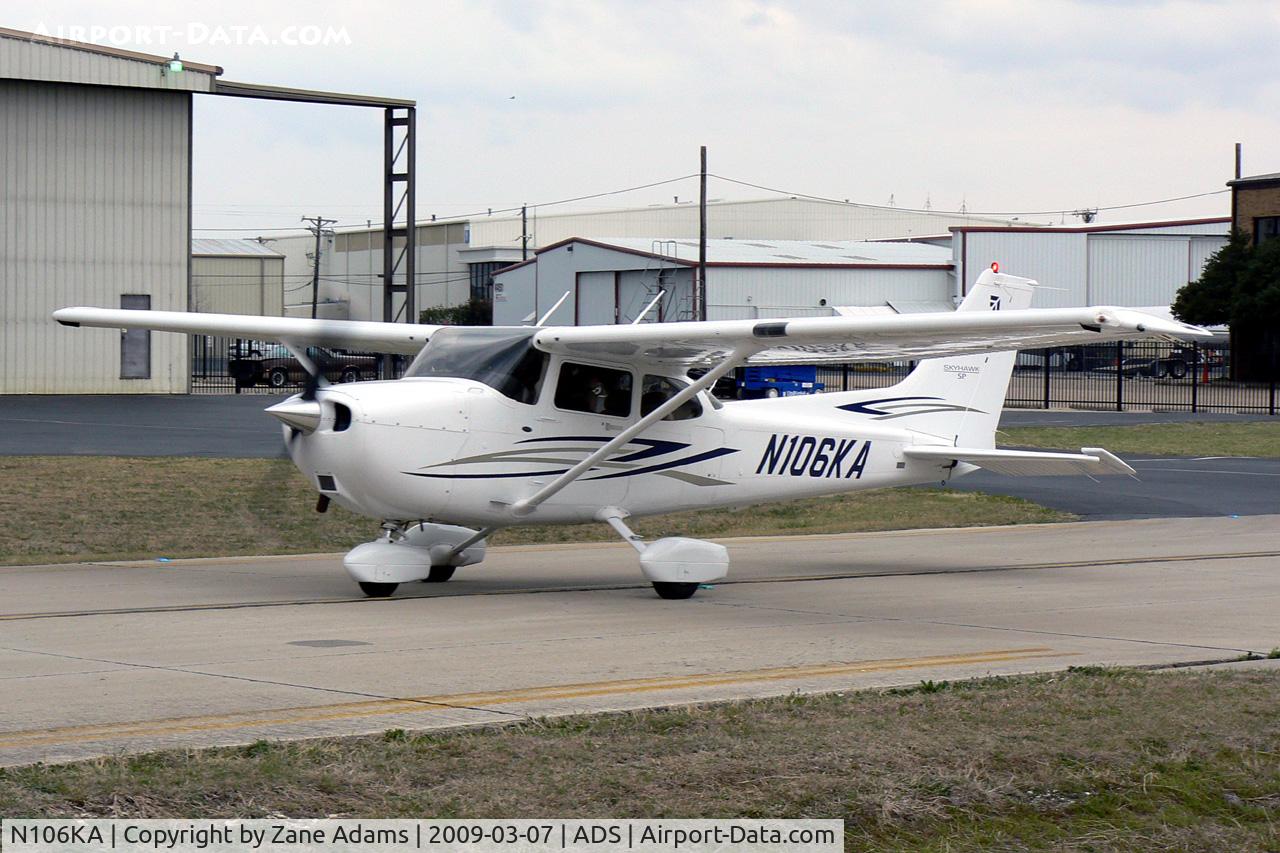 N106KA, 2007 Cessna 172S C/N 172S10621, At Dallas Addison