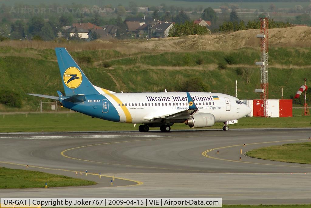 UR-GAT, 1993 Boeing 737-528 C/N 25237, Ukraine International Boeing 737-528(WL)