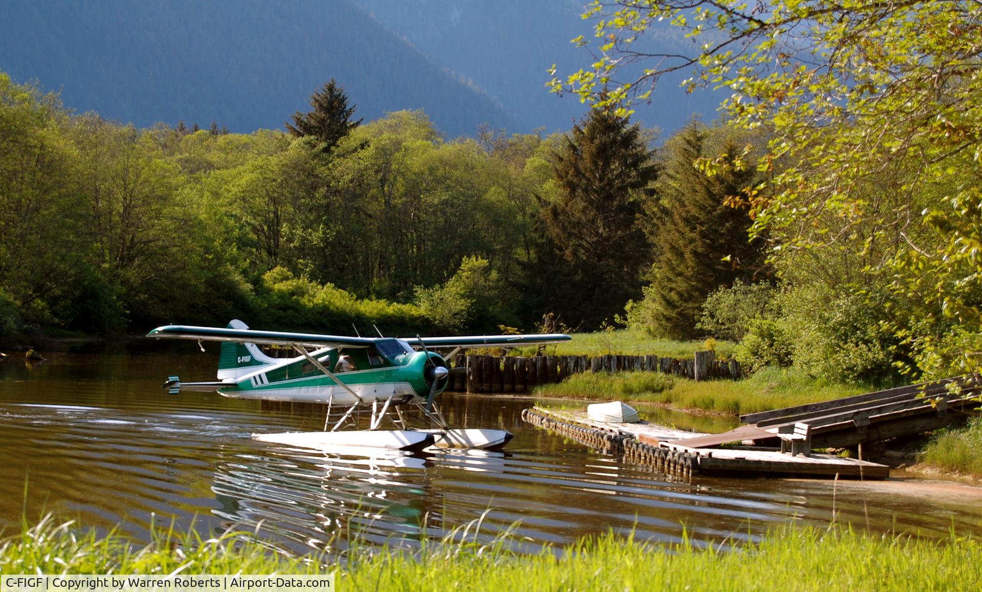 C-FIGF, 1956 De Havilland Canada DHC-2 Beaver Mk.1 C/N 834, Docking