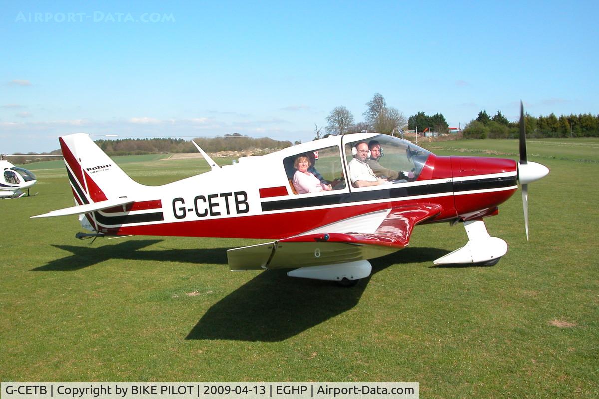 G-CETB, 1979 Robin DR-400-180 Regent Regent C/N 1369, JUST TAXYING IN AFTER A LOCAL FLIGHT
