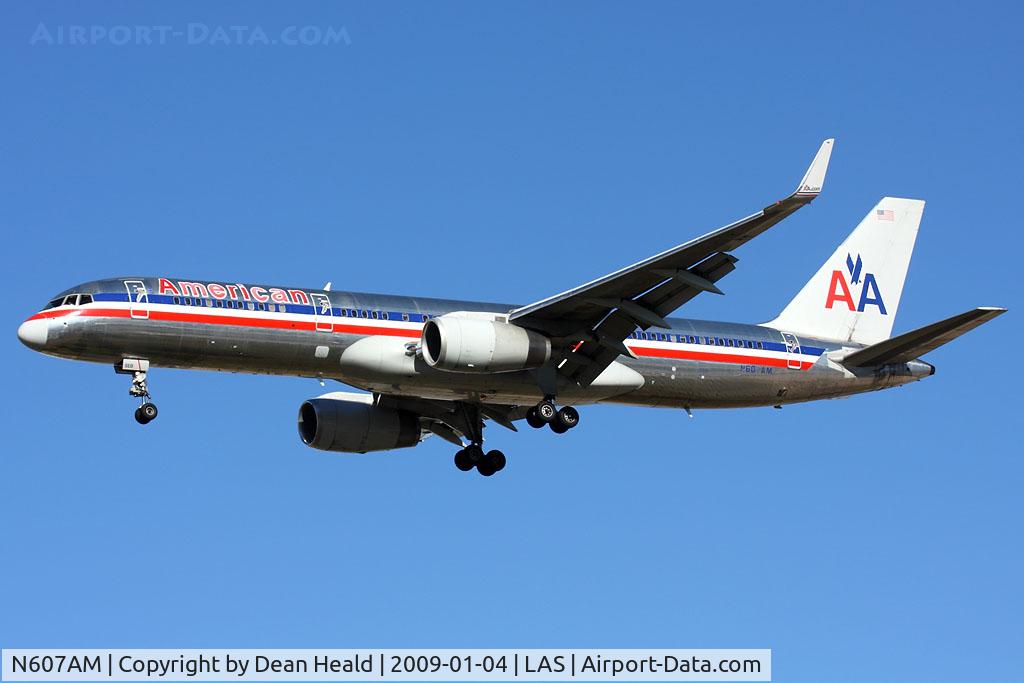 N607AM, 1996 Boeing 757-223 C/N 27058, American Airlines N607AM (FLT AAL1063) from Dallas/Fort Worth Int'l (KDFW) on short final to RWY 25R.