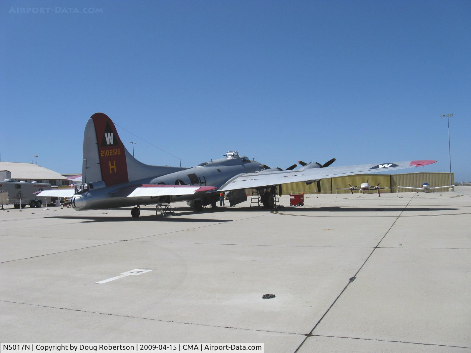N5017N, 1944 Lockheed/Vega (Boeing) B-17G-105-VE Flying Fortress C/N 8649, 1944 Boeing B-17G FLYING FORTRESS 'Aluminum Overcast' of the EAA, four Wright Cyclone R-1820-97 9 cylinder 1,200 Hp radials, Limited class