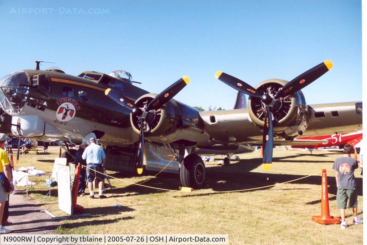 N900RW, 1944 Boeing B-17G Flying Fortress C/N 8627, EAA AirVenture