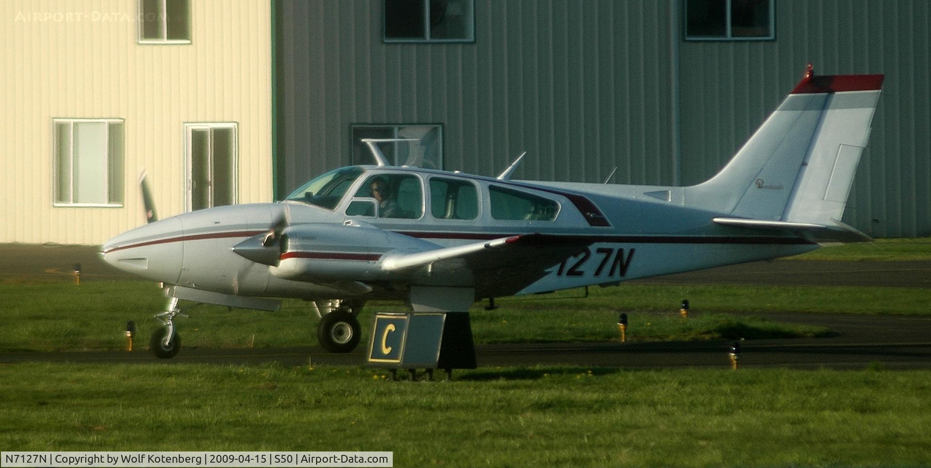 N7127N, 1968 Beech D55 Baron C/N TE-516, headin' east