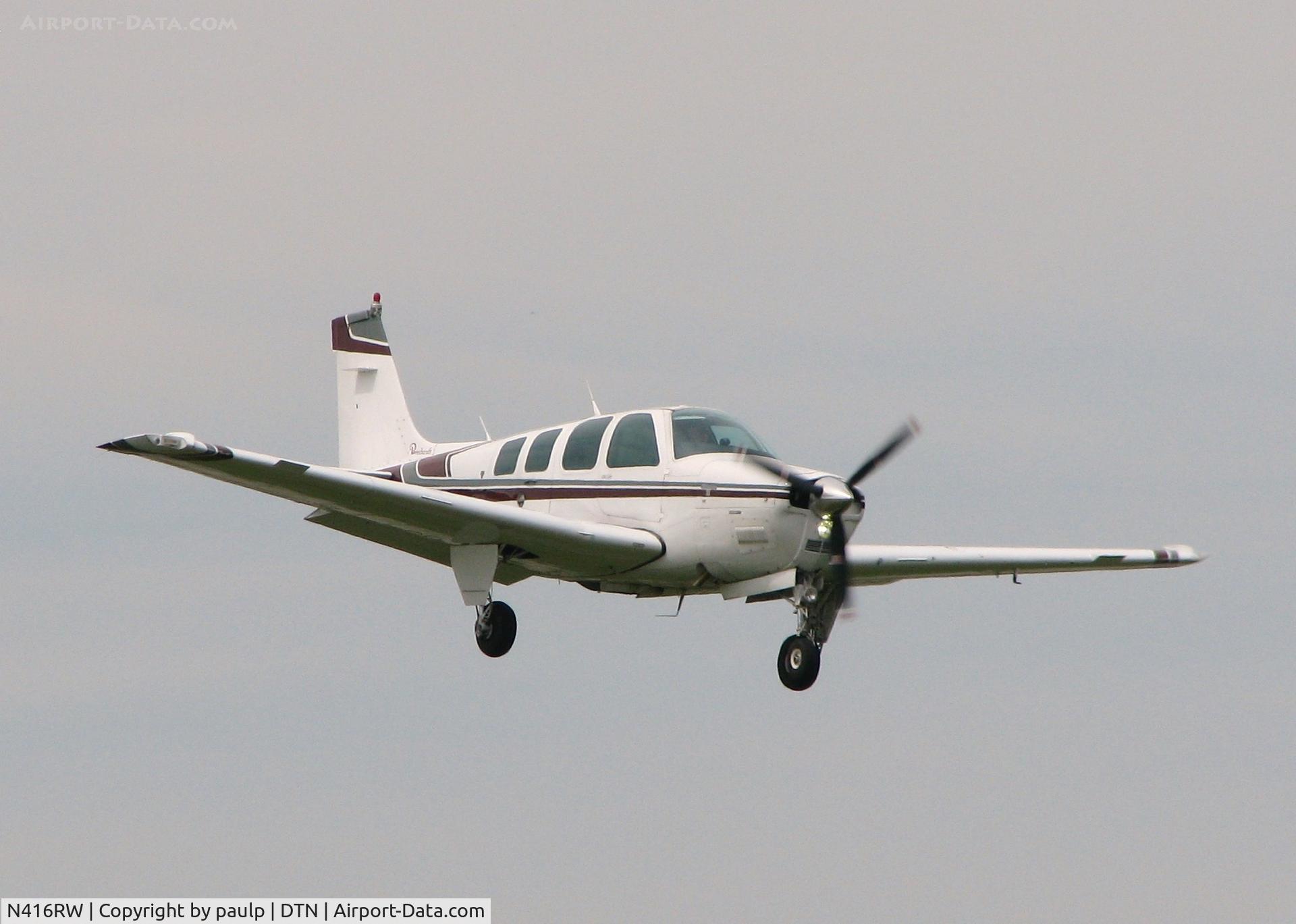 N416RW, 1984 Beech A36 Bonanza 36 C/N E-2133, Landing on 14 at Downtown Shreveport.