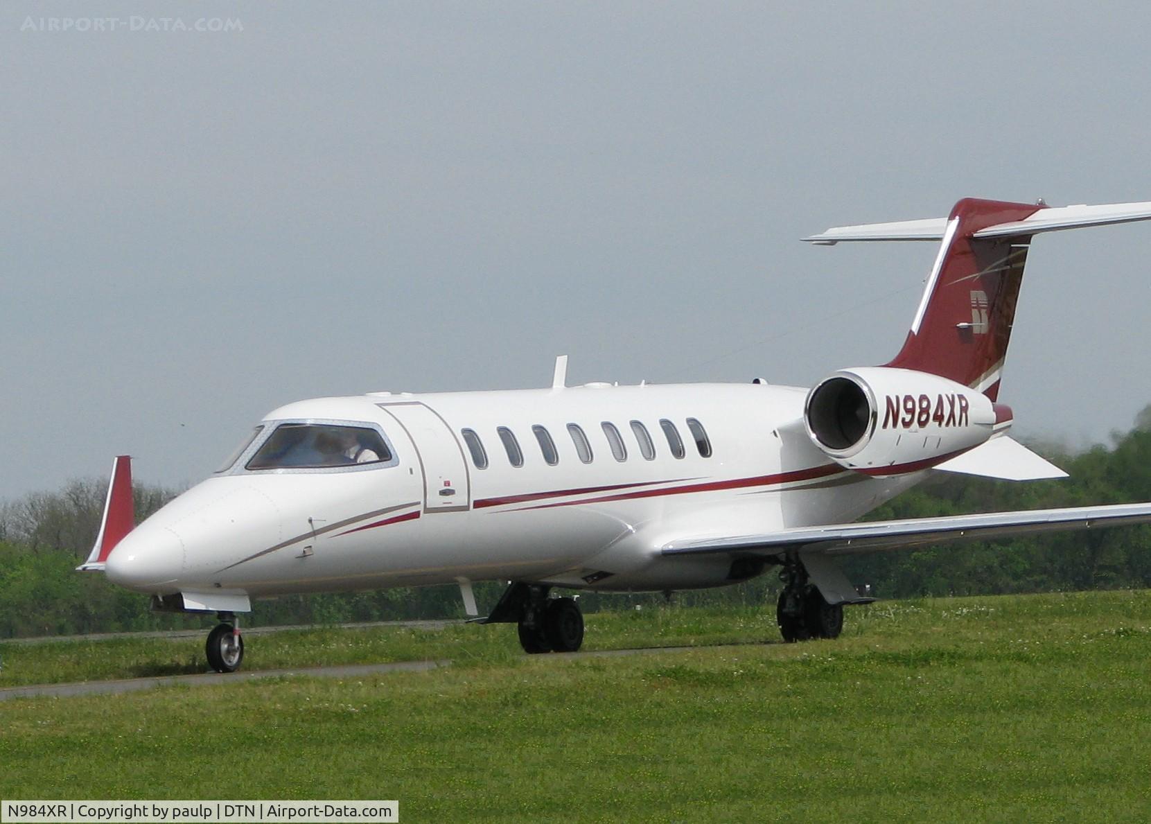 N984XR, 2008 Learjet Inc 45 C/N 373, Taxiing to runway 14 on taxiway Foxtrot at the Shreveport Downtown airport.