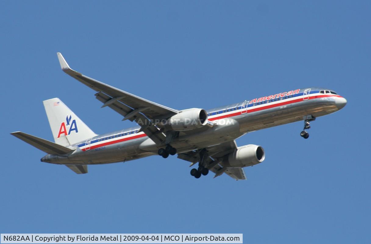 N682AA, 1992 Boeing 757-223 C/N 25339, American 757-200