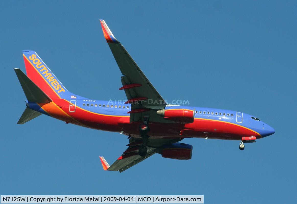 N712SW, 1998 Boeing 737-7H4 C/N 27846, Southwest 737-700