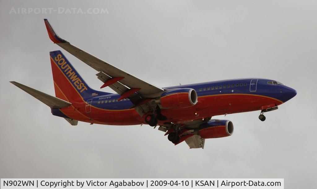 N902WN, 2007 Boeing 737-7H4 C/N 36615, Landing at San Diego
