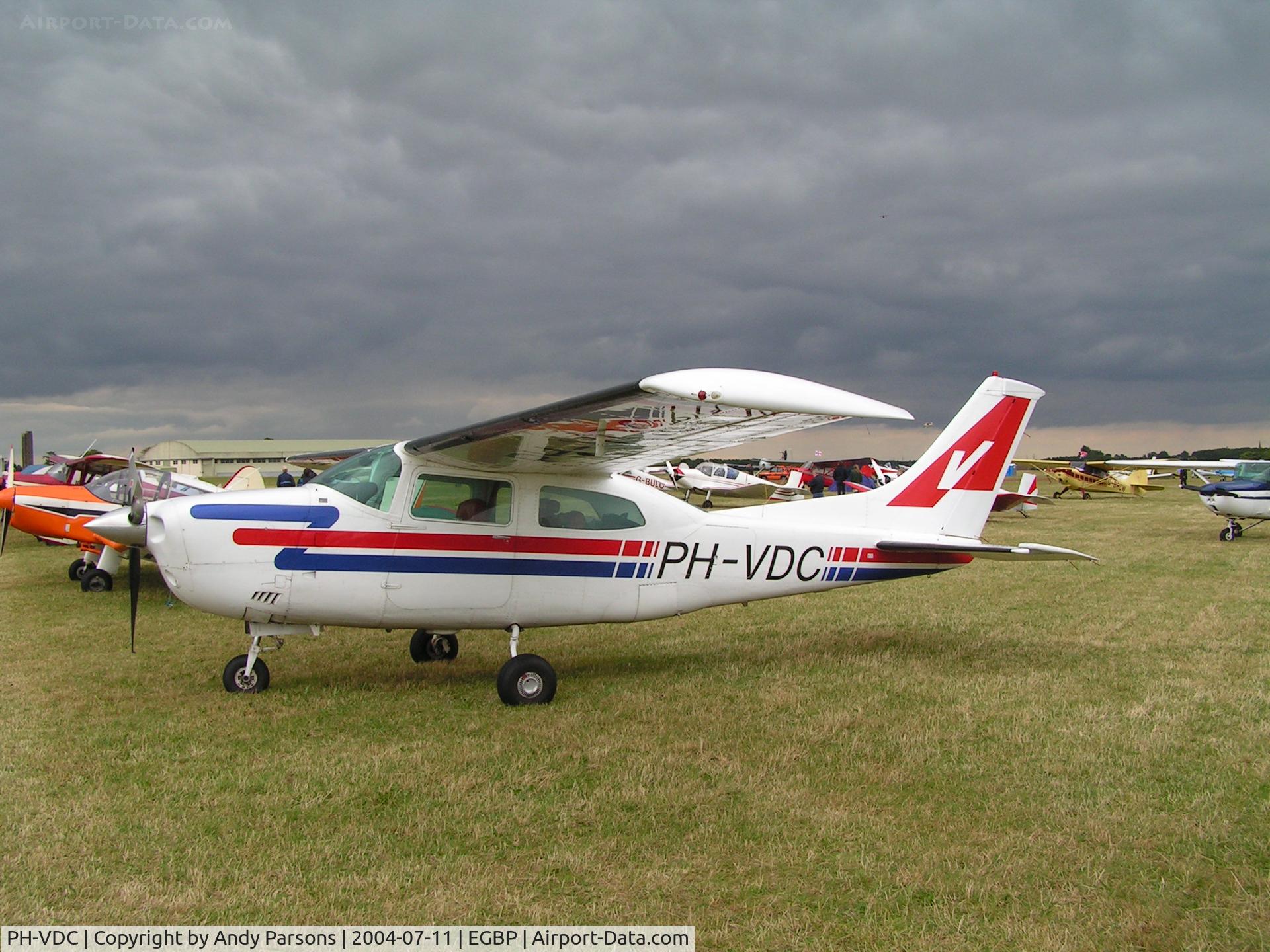PH-VDC, Cessna T210M Turbo Centurion C/N 21062368, Dodgy Kemble weather again!!