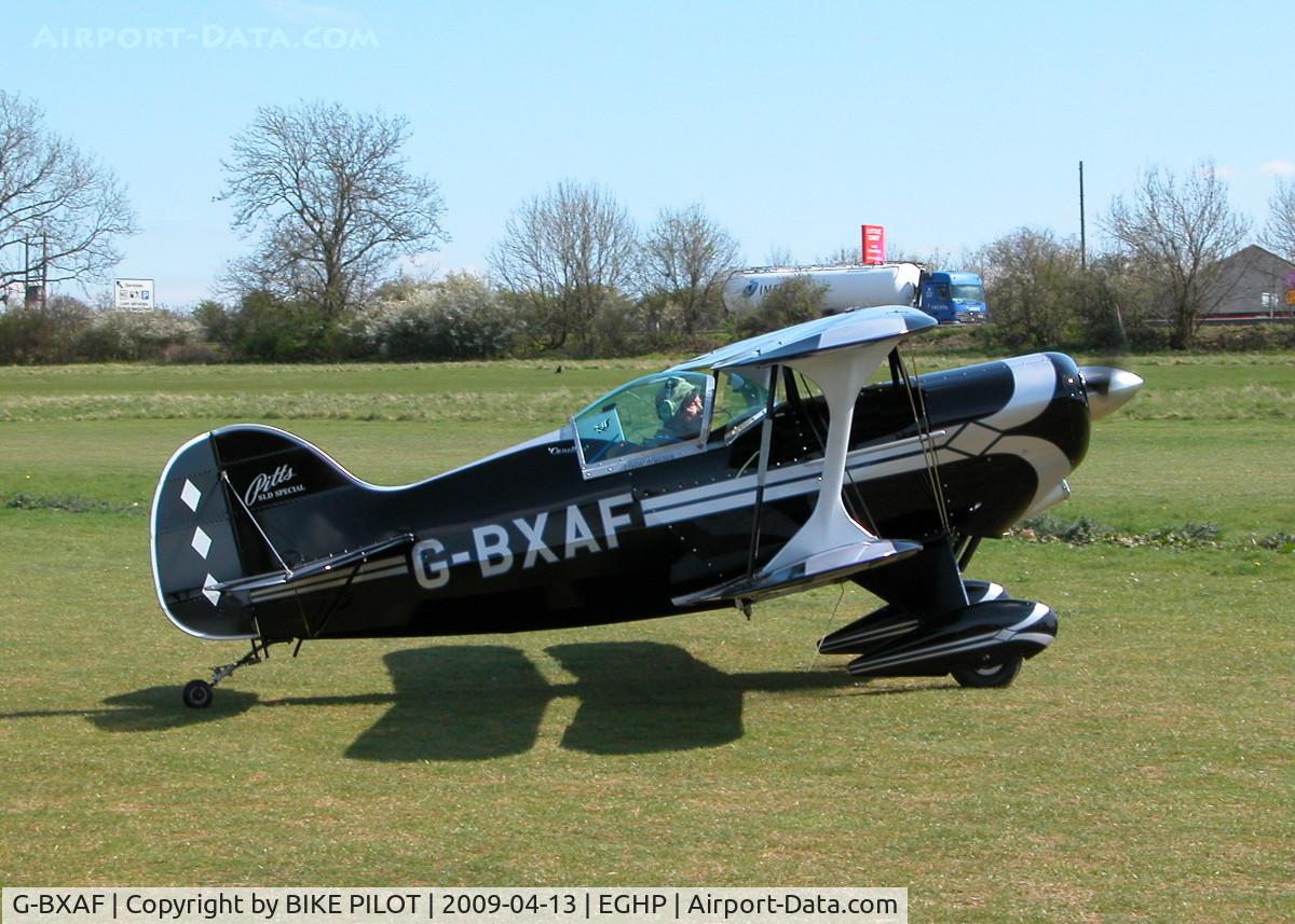 G-BXAF, 1997 Pitts S-1D Special C/N PFA 009-12258, TAXYING TOWARDS THE CLUB HOUSE PARKING AREA