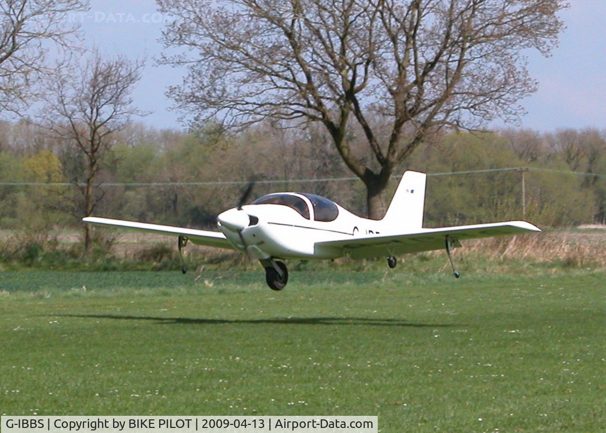 G-IBBS, 1997 Europa Monowheel C/N PFA 247-12745, ARRIVING AT BRIMPTON