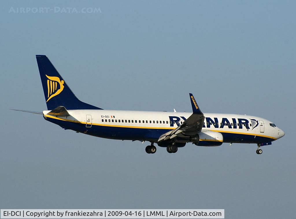 EI-DCI, 2004 Boeing 737-8AS C/N 33567, On short finals rwy 13