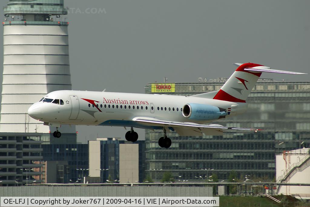 OE-LFJ, 1995 Fokker 70 (F-28-0070) C/N 11532, Austrian arrows Fokker F-70