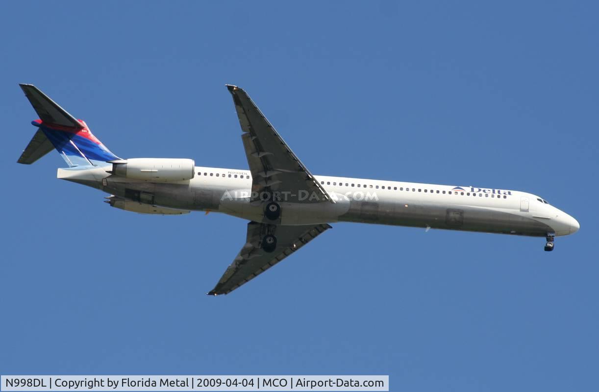 N998DL, 1992 McDonnell Douglas MD-88 C/N 53370, Delta MD-88