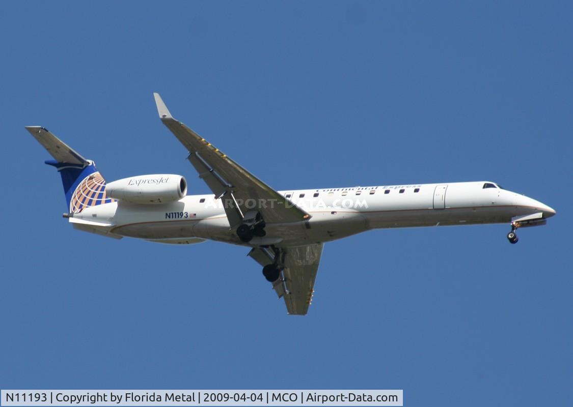 N11193, 2005 Embraer ERJ-145XR (EMB-145XR) C/N 14500938, Continental Express Jet E145