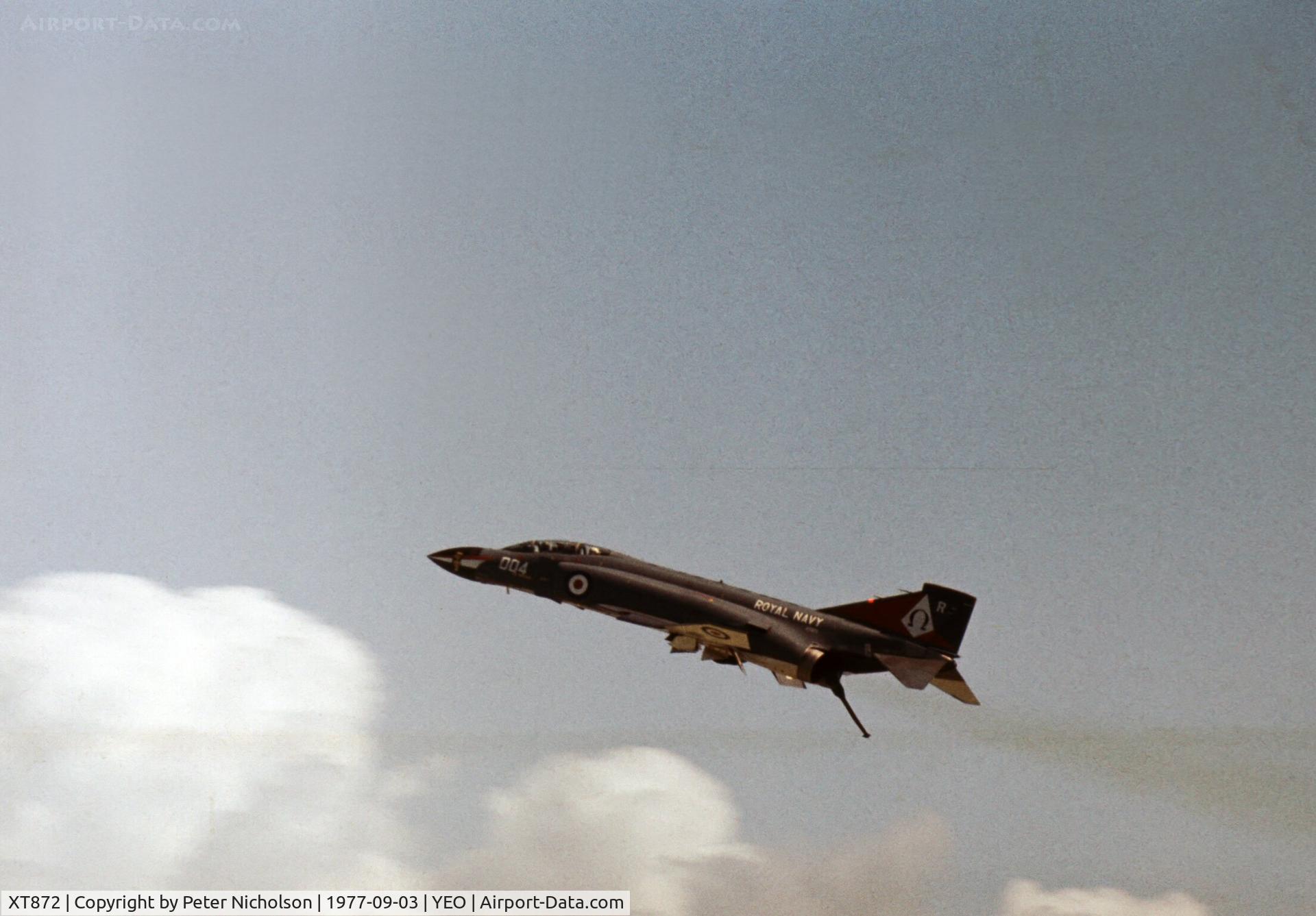 XT872, 1968 McDonnell Douglas Phantom FG1 C/N 2666, Phantom FG.1 of 892 Squadron climbing out at the 1977 RNAS Yeovilton Air Day.