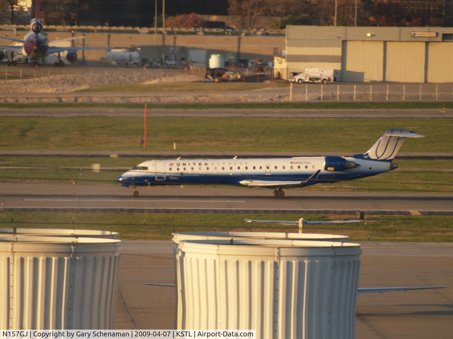 N157GJ, 2005 Bombardier CRJ-702 (CL-600-2C10) Regional Jet C/N 10230, LANDED AT ST. LOUIS
