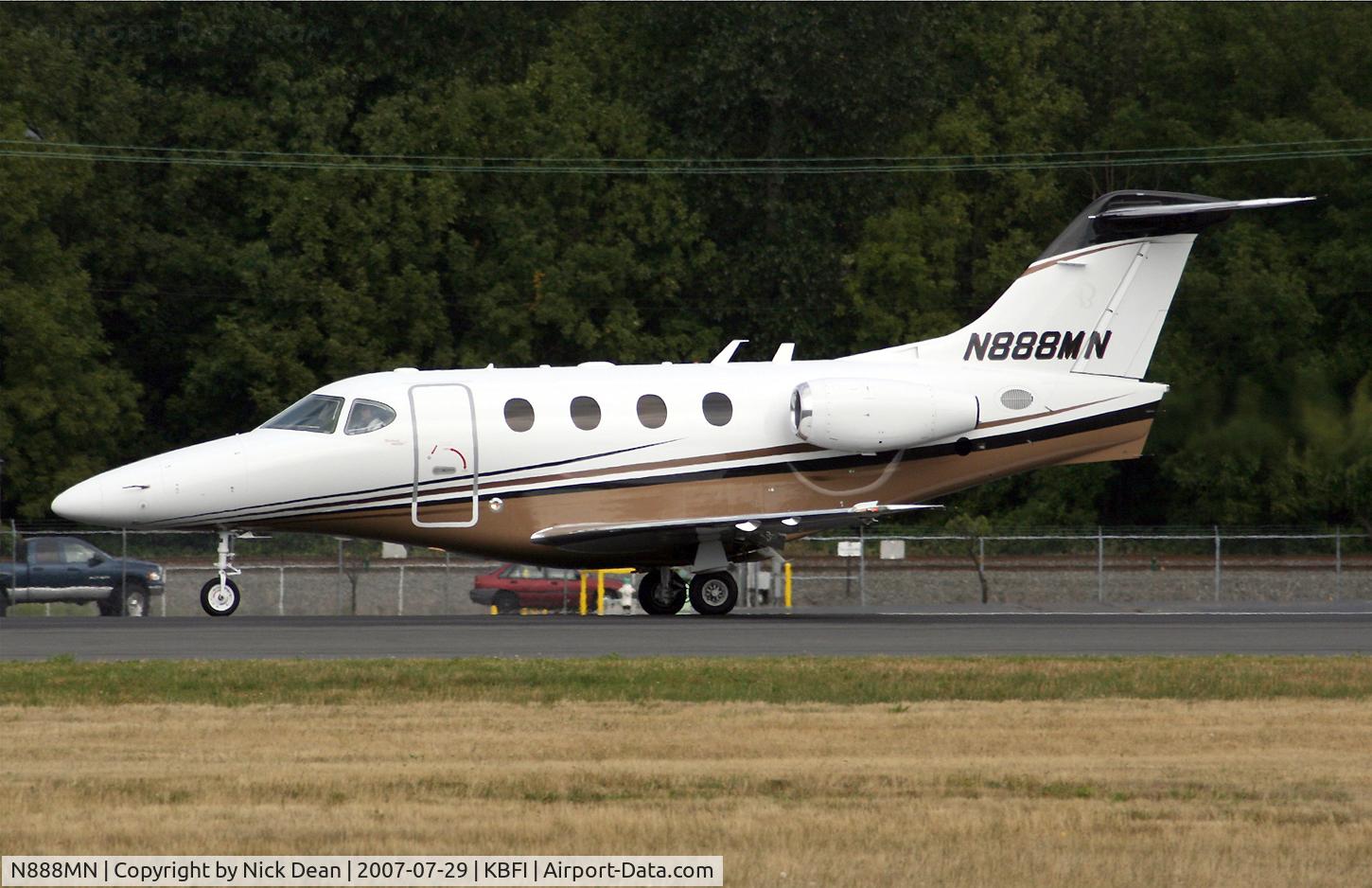 N888MN, Raytheon Aircraft Company 390 C/N RB-153, KBFI