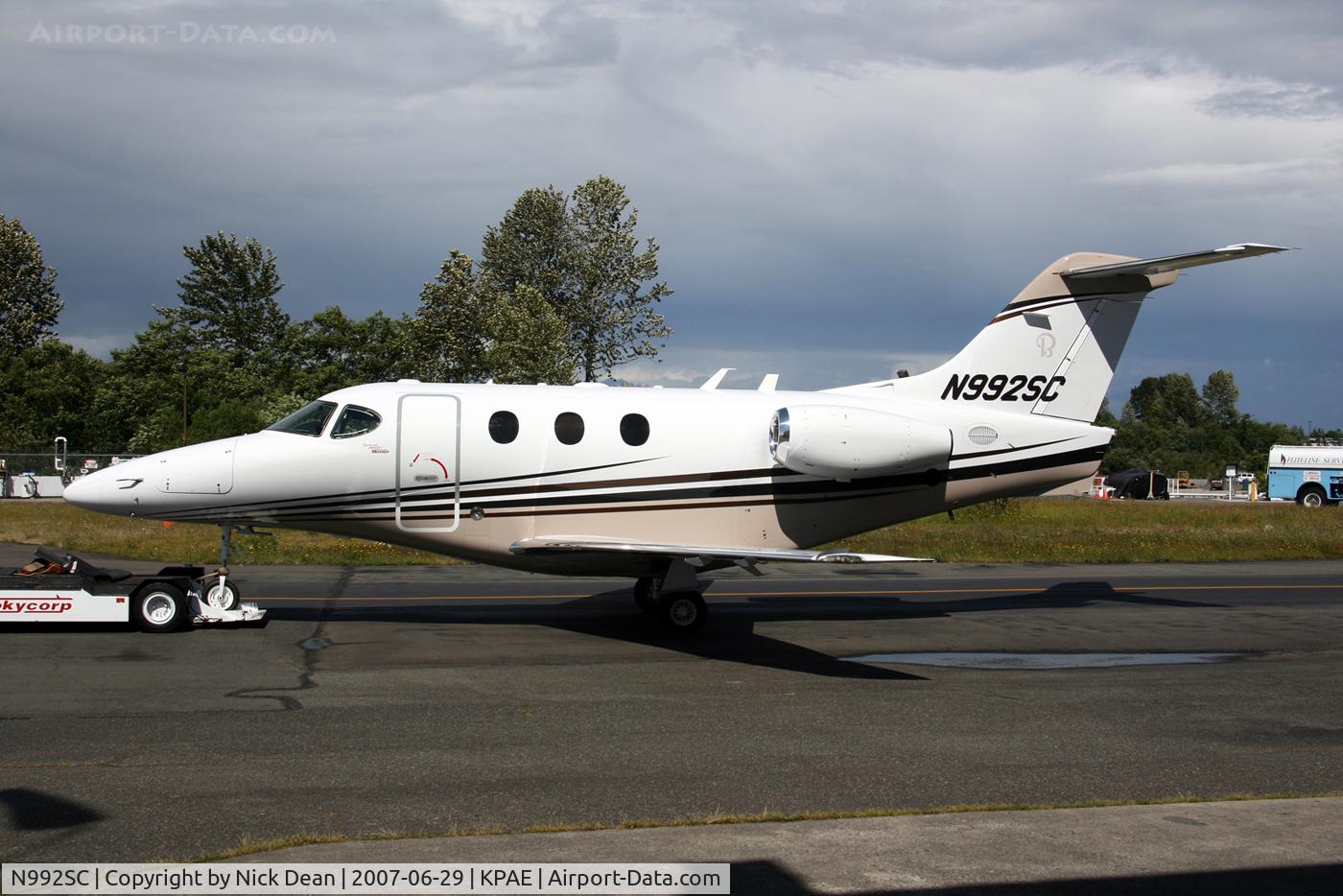 N992SC, 2007 Hawker Beechcraft Corp 390 C/N RB-191, KPAE (Absolutely hideous aircraft the biz jet equivalent of the DA42 Twin Star)