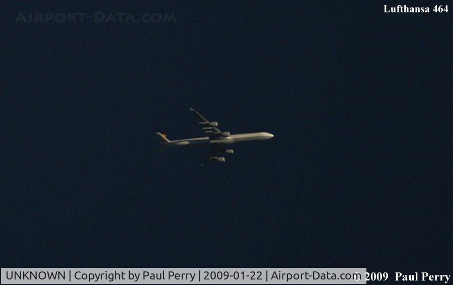 UNKNOWN, Contrails Various C/N Unknown, Lufthansa Airbus A340-600 winging over North Carolina